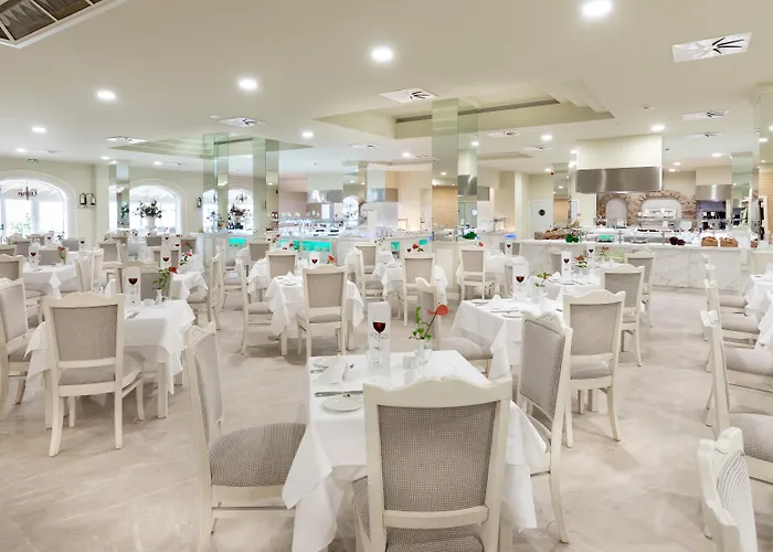Hotel Riu Garoe
